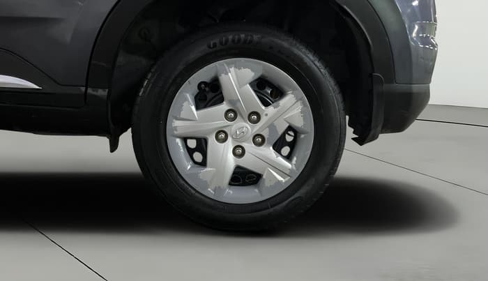 2022 Hyundai VENUE S 1.2, Petrol, Manual, 68,356 km, Left Rear Wheel