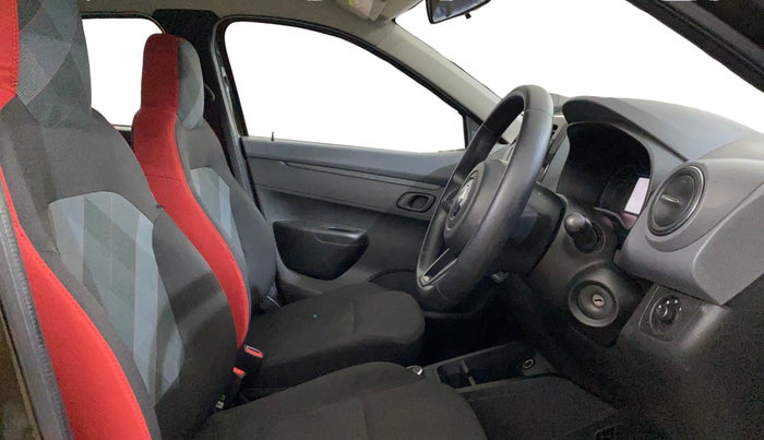 2022 Renault Kwid RXT 1.0 AMT (O), Petrol, Automatic, 31,346 km, Right Side Front Door Cabin