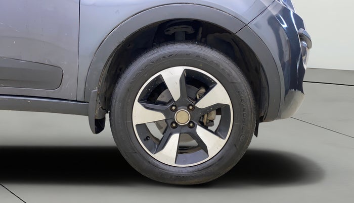 2019 Tata NEXON XZA PLUS DIESEL, Diesel, Automatic, 32,412 km, Right Front Wheel