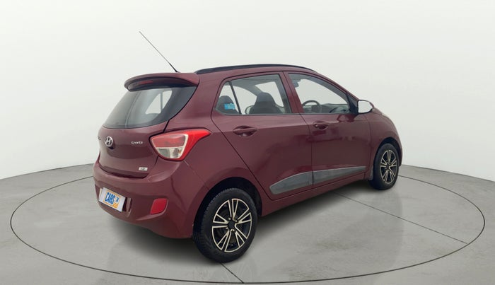 2016 Hyundai Grand i10 SPORTZ 1.2 KAPPA VTVT, Petrol, Manual, 30,618 km, Right Back Diagonal
