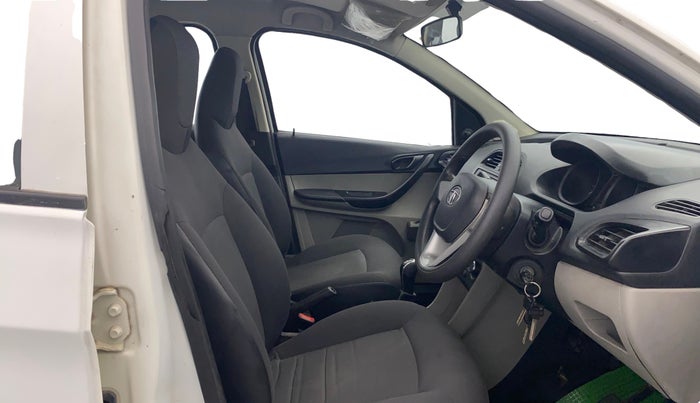 2016 Tata Tiago XE DIESEL, Diesel, Manual, 1,23,341 km, Right Side Front Door Cabin