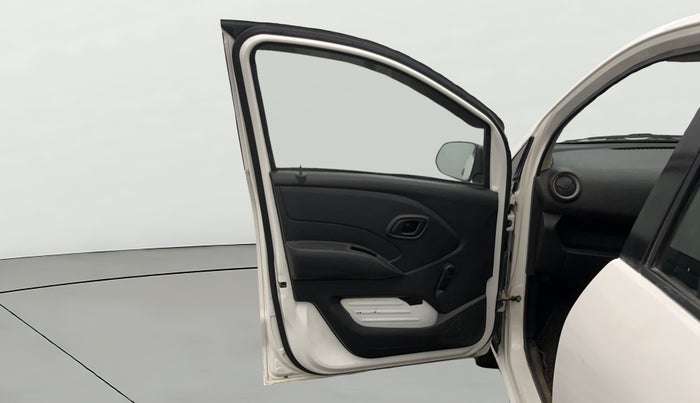 2018 Datsun Redi Go A, Petrol, Manual, 38,074 km, LHS Front Door