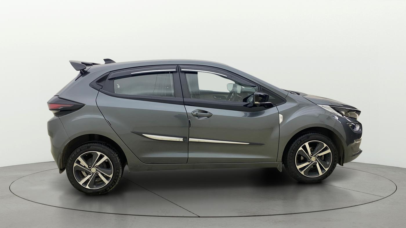 2024 Tata ALTROZ XZA Lux, Petrol, Automatic, 17,688 km, Right Side View