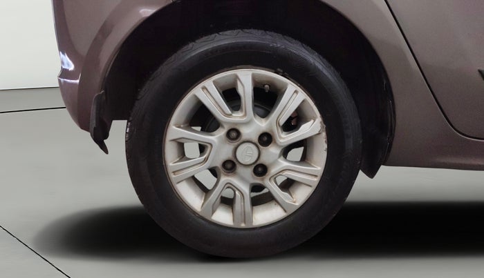 2018 Tata Tiago XZ PETROL, Petrol, Manual, 46,606 km, Right Rear Wheel