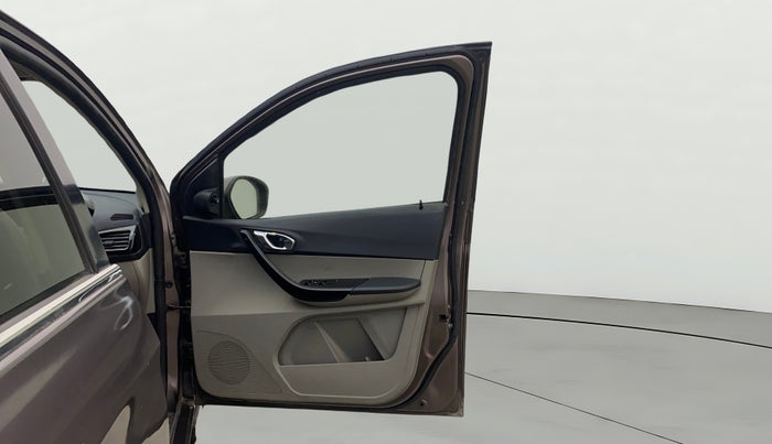 2019 Tata Tiago XZ PETROL, Petrol, Manual, 74,318 km, RHS Front Door