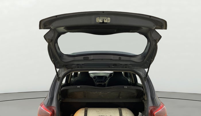 2017 Hyundai Grand i10 ASTA 1.2 KAPPA VTVT, CNG, Manual, 38,264 km, Boot Door Open