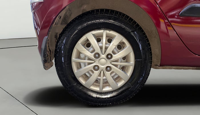 2014 Hyundai i10 MAGNA 1.1, Petrol, Manual, 43,999 km, Right Rear Wheel