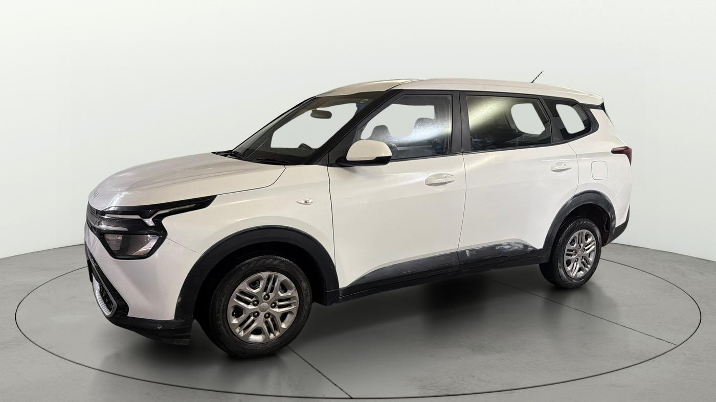 2023 KIA CARENS PREMIUM 1.5 PETROL 7 STR, Petrol, Manual, 91,193 km, Left Front Diagonal