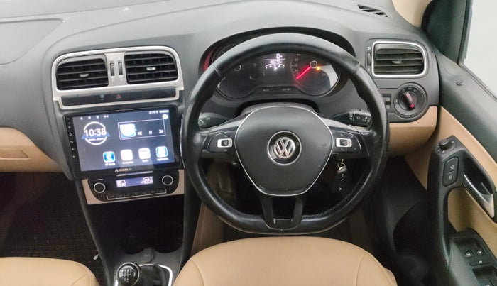 2017 Volkswagen Ameo HIGHLINE1.5L, Diesel, Manual, 86,048 km, Steering Wheel Close Up