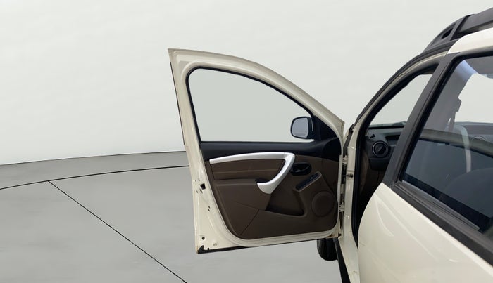 2018 Renault Duster RXS PETROL, Petrol, Manual, 63,610 km, LHS Front Door