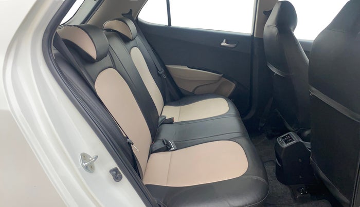 2017 Hyundai Grand i10 ASTA 1.2 KAPPA VTVT, Petrol, Manual, 65,910 km, Right Side Rear Door Cabin