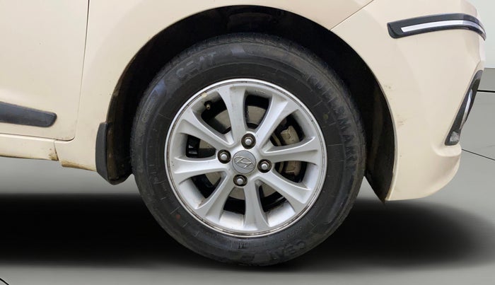 2014 Hyundai Grand i10 ASTA AT 1.2 KAPPA VTVT, Petrol, Automatic, 81,983 km, Right Front Wheel