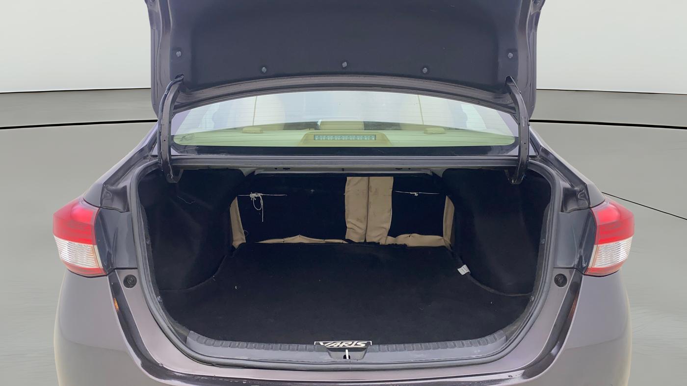 2018 Toyota YARIS V CVT, Petrol, Automatic, 62,645 km, Boot Open Zoomed View
