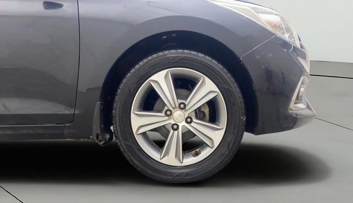 2019 Hyundai Verna 1.6 VTVT SX, Petrol, Manual, 49,754 km, Right Front Wheel