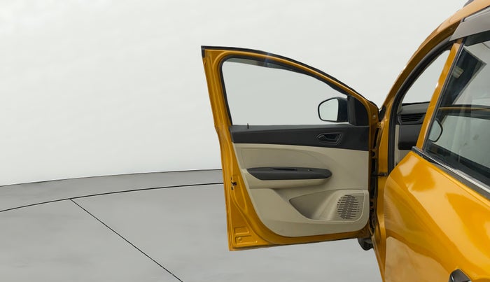 2020 Renault TRIBER RXE MT, Petrol, Manual, 44,923 km, LHS Front Door