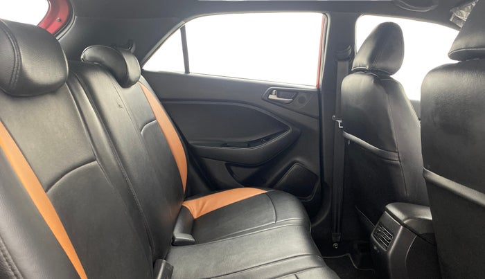 2017 Hyundai i20 Active 1.2 SX, Petrol, Manual, 45,006 km, Right Side Rear Door Cabin