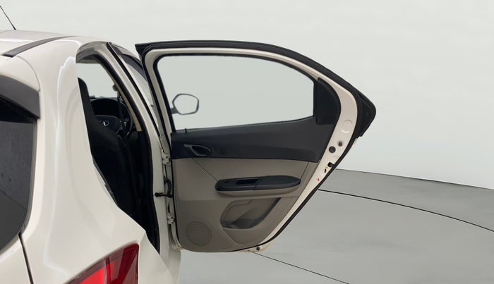 2017 Tata Tiago XT PETROL, Petrol, Manual, 61,022 km, RHS Rear Door