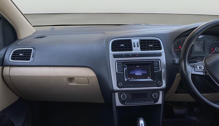 2017 Volkswagen Ameo HIGHLINE PLUS 1.5L AT 16 ALLOY, Diesel, Automatic, 1,06,109 km, Air Conditioner