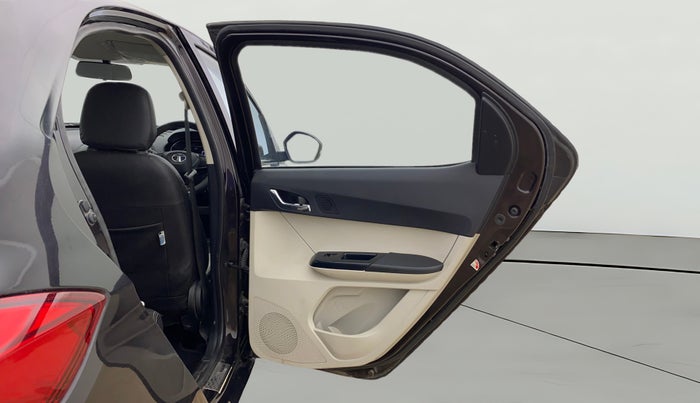 2023 Tata Tiago XZ PLUS CNG, CNG, Manual, 35,408 km, RHS Rear Door