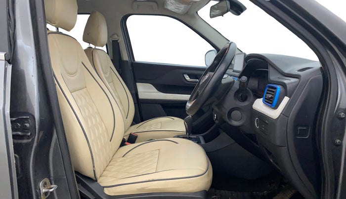 2022 Tata PUNCH CREATIVE  AMT, Petrol, Automatic, 30,128 km, Right Side Front Door Cabin