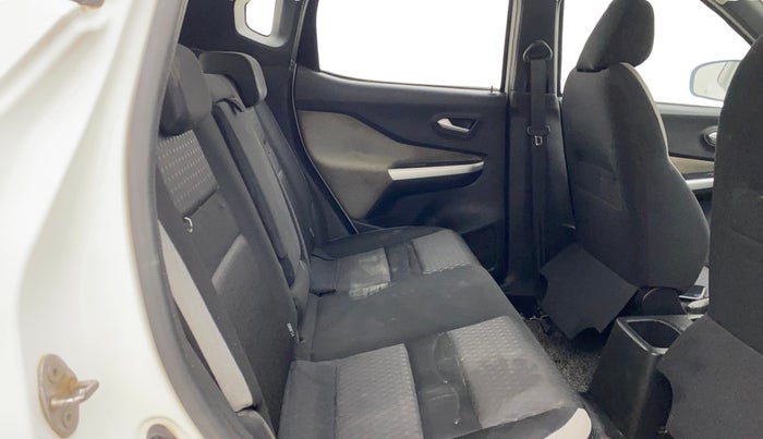 2021 Nissan MAGNITE XV MT, CNG, Manual, 65,910 km, Right Side Rear Door Cabin