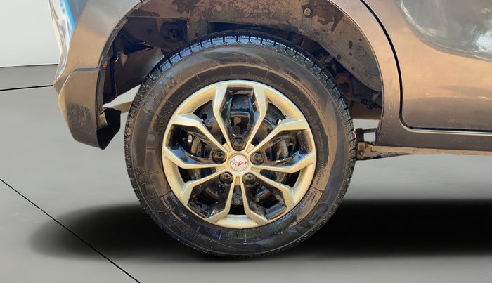 2016 Maruti Alto 800 LXI, Petrol, Manual, 1,28,317 km, Right Rear Wheel