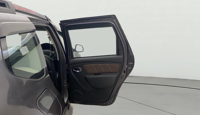 2020 Renault Duster RXZ 1.3 TURBO PETROL MT, Petrol, Manual, 67,298 km, RHS Rear Door