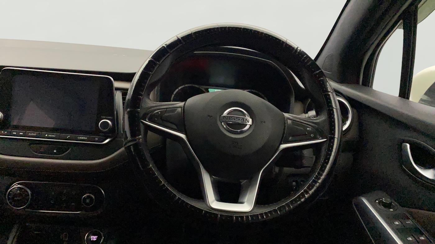 2019 Nissan Kicks XV PREMIUM (O) DIESEL, Diesel, Manual, 1,11,753 km, Steering Wheel Close Up