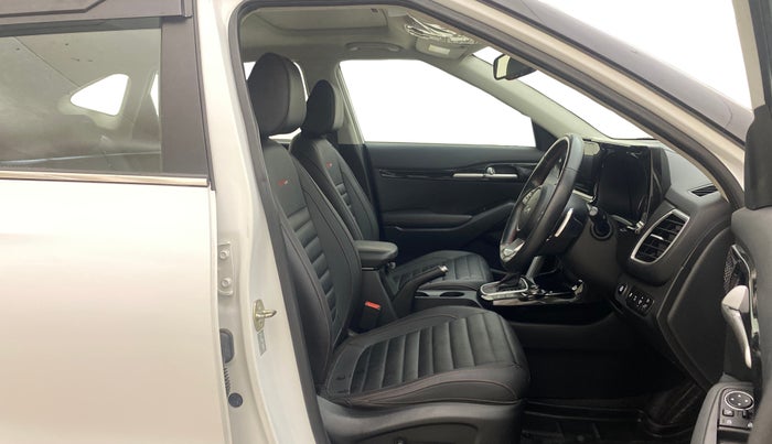 2023 KIA SELTOS GTX PLUS DCT 1.4 PETROL, Petrol, Automatic, 32,358 km, Right Side Front Door Cabin