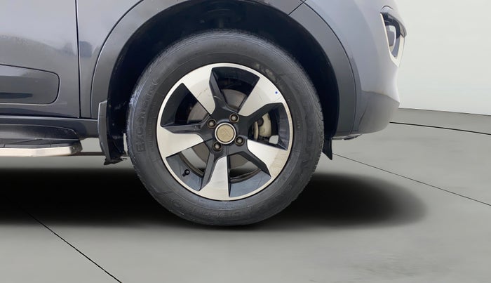 2018 Tata NEXON XZA PLUS DIESEL, Diesel, Automatic, 34,064 km, Right Front Wheel