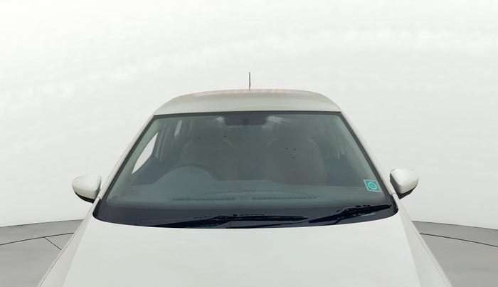 2018 Volkswagen Ameo TRENDLINE 1.5L, Diesel, Manual, 1,17,375 km, Front Windshield