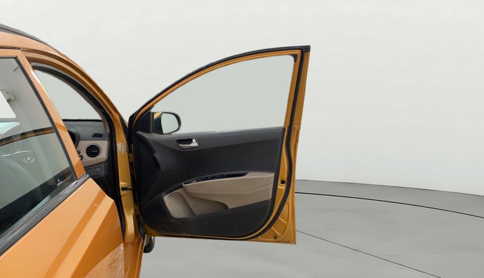 2014 Hyundai Grand i10 ASTA AT 1.2 KAPPA VTVT, Petrol, Automatic, 74,436 km, RHS Front Door