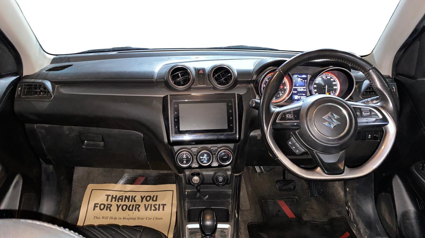 2023 Maruti Swift ZXI PLUS AMT DUAL TONE, Petrol, Automatic, 58,445 km, Dashboard
