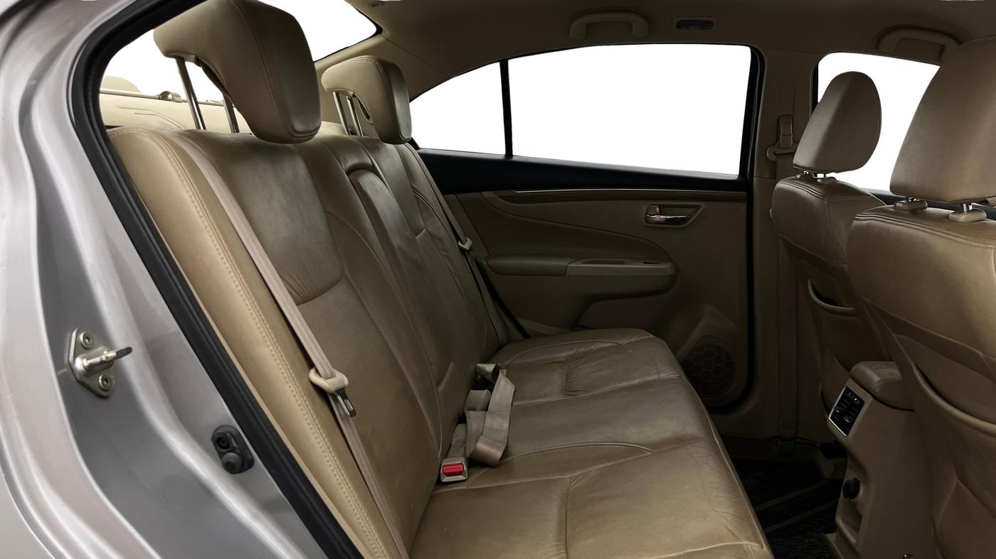 2019 Maruti Ciaz ALPHA 1.5 SHVS PETROL, Petrol, Manual, 87,857 km, Right Side Rear Door Cabin