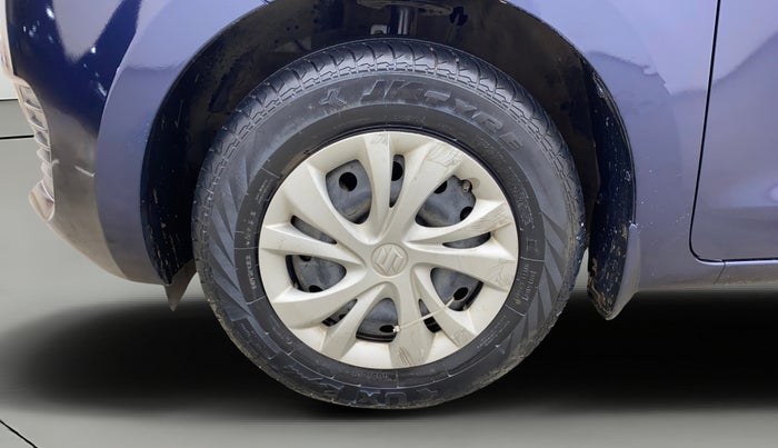 2023 Maruti Swift VXI AMT, Petrol, Automatic, 24,448 km, Left Front Wheel