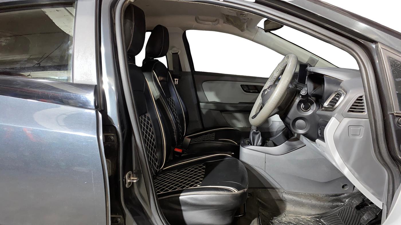 2020 Tata ALTROZ XT PETROL, Petrol, Manual, 39,336 km, Right Side Front Door Cabin