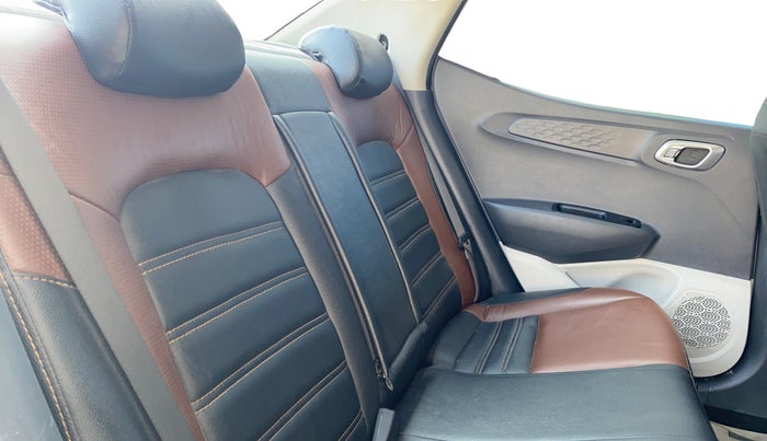 2022 Hyundai AURA SX 1.2, Petrol, Manual, 45,032 km, Right Side Rear Door Cabin