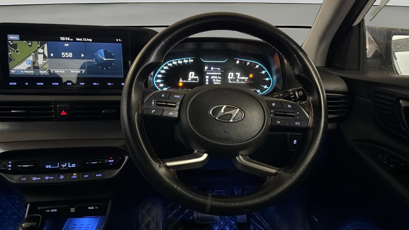 2023 Hyundai NEW I20 ASTA (O) 1.2 IVT, Petrol, Automatic, 56,123 km, Steering Wheel Close Up