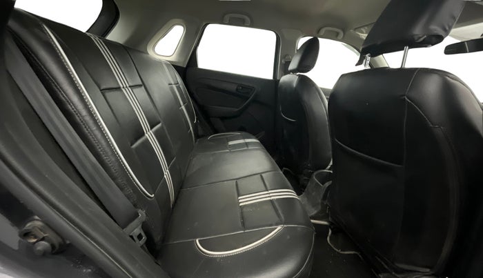 2022 Maruti Vitara Brezza LXI, Petrol, Manual, 20,317 km, Right Side Rear Door Cabin