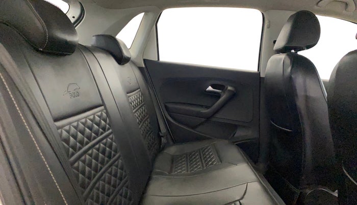 2017 Volkswagen Polo COMFORTLINE 1.2L, Petrol, Manual, 53,815 km, Right Side Rear Door Cabin