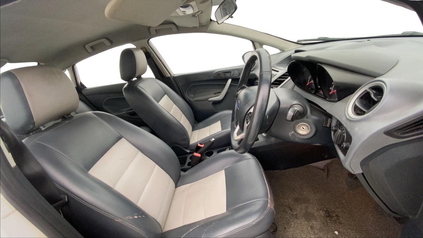 2013 Ford Fiesta STYLE DIESEL, Diesel, Manual, 94,705 km, Right Side Front Door Cabin