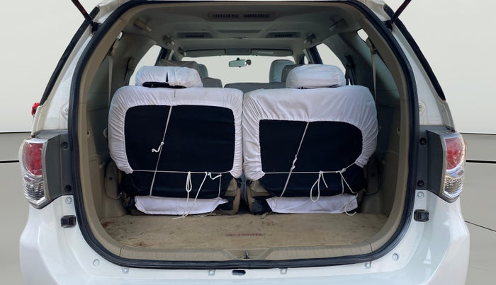 2013 Toyota Fortuner 3.0 4X4 MT, Diesel, Manual, 1,28,393 km, Boot Open Zoomed View