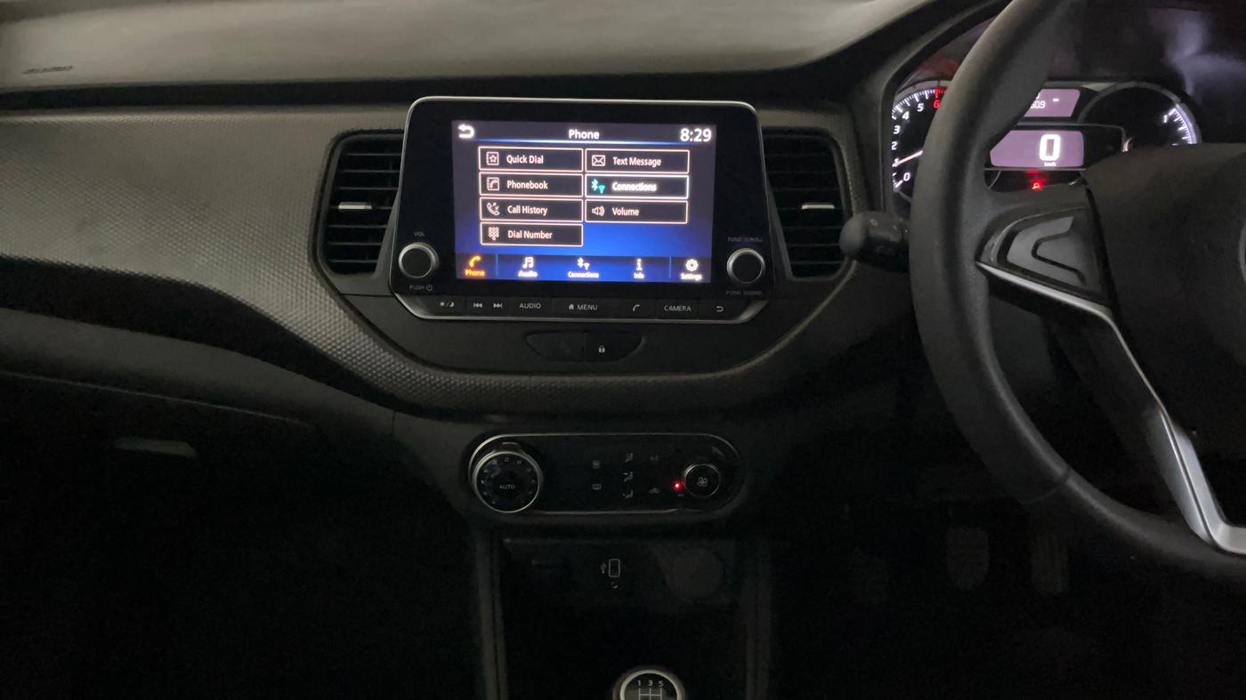 2021 Nissan Kicks XV 1.5, Petrol, Manual, 22,591 km, Air Conditioner