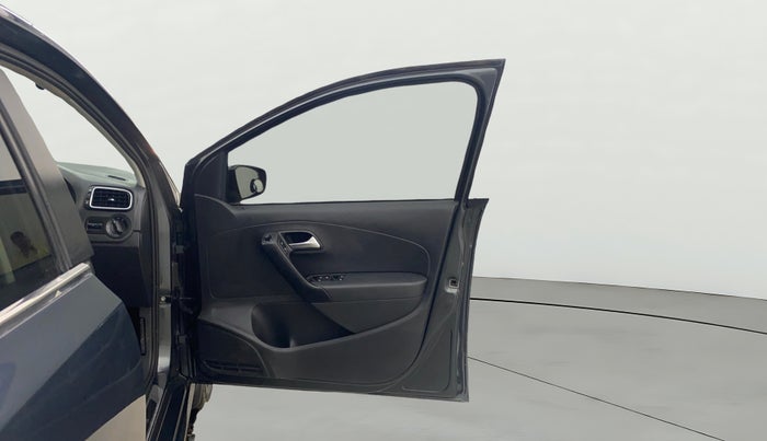 2017 Volkswagen Polo GT TSI AT, Petrol, Automatic, 67,687 km, RHS Front Door