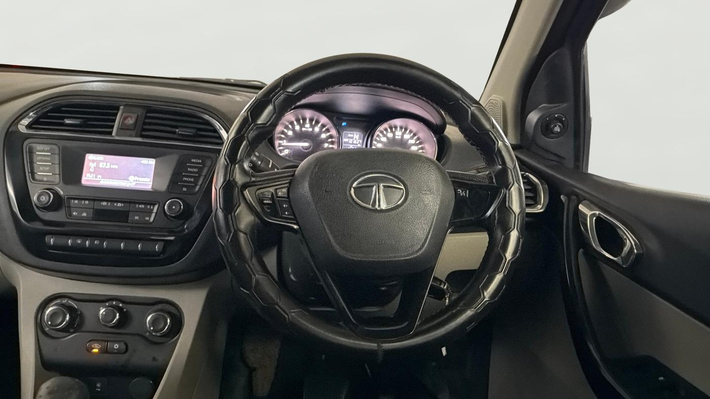 2019 Tata Tiago XZA PETROL, Petrol, Automatic, 1,01,628 km, Steering Wheel Close Up