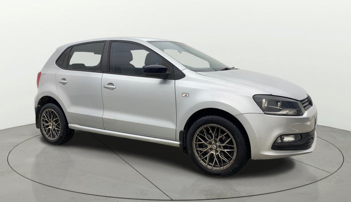 2015 Volkswagen Polo COMFORTLINE 1.2L, Petrol, Manual, 75,779 km, Right Front Diagonal