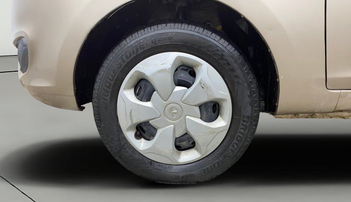 2015 Tata Bolt XM REVOTRON, Petrol, Manual, 61,167 km, Left Front Wheel