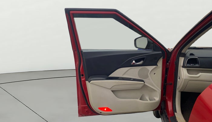 2020 Mahindra XUV300 W8 (O) 1.5 DIESEL, Diesel, Manual, 1,10,988 km, LHS Front Door