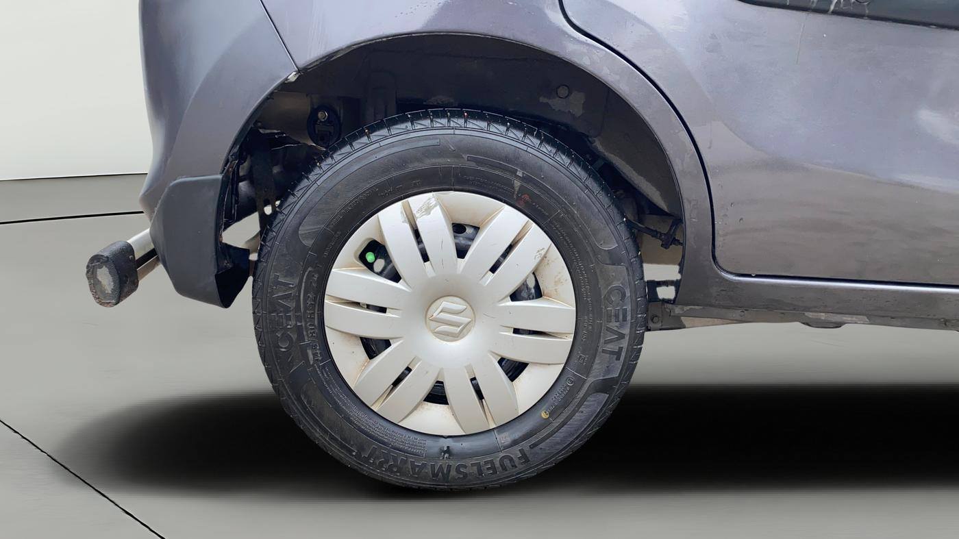 2022 Maruti Alto VXI, Petrol, Manual, 6,352 km, Right Rear Wheel
