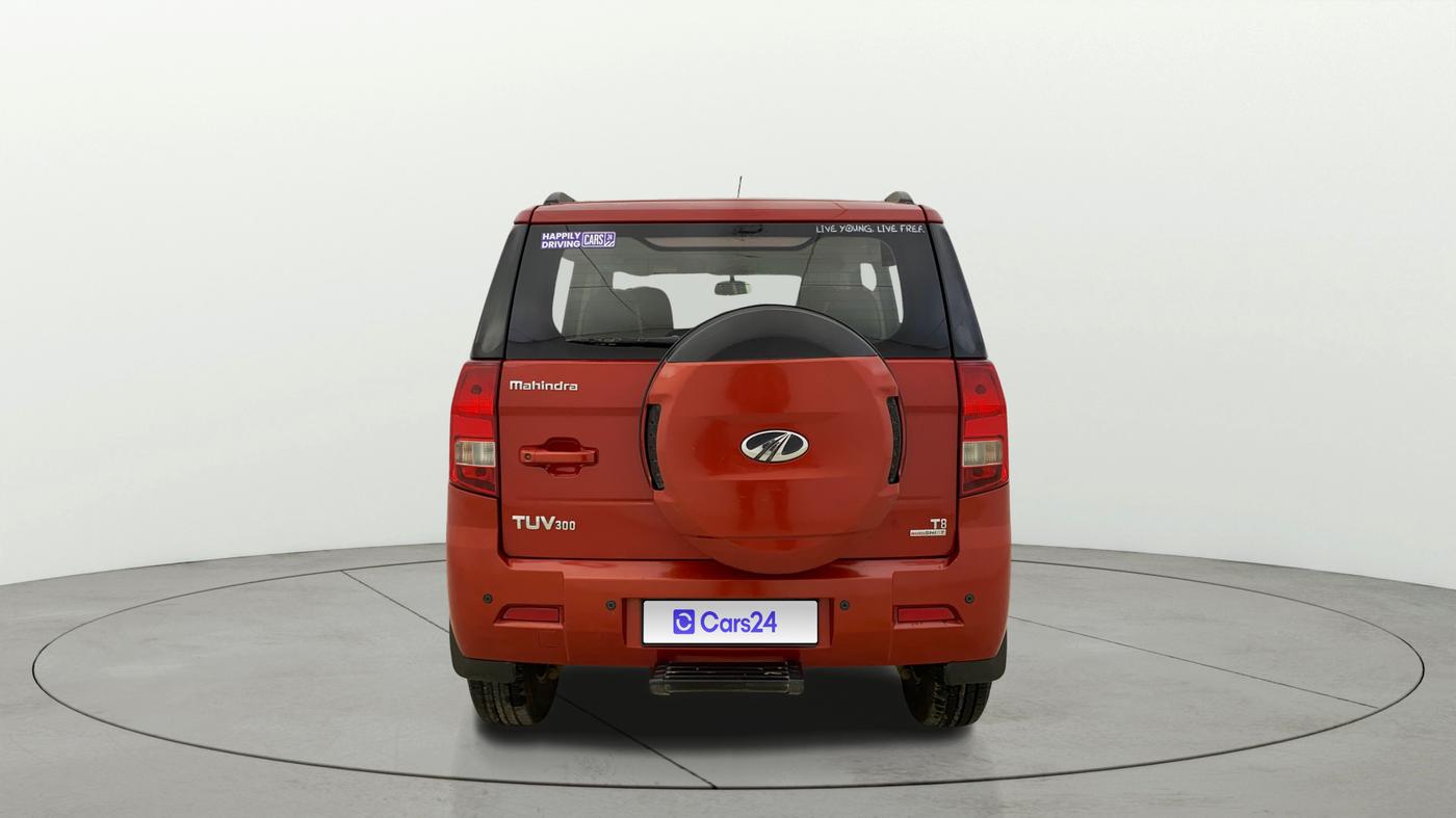 2017 Mahindra TUV300 T8 AMT, Diesel, Automatic, 1,35,641 km, Back/Rear